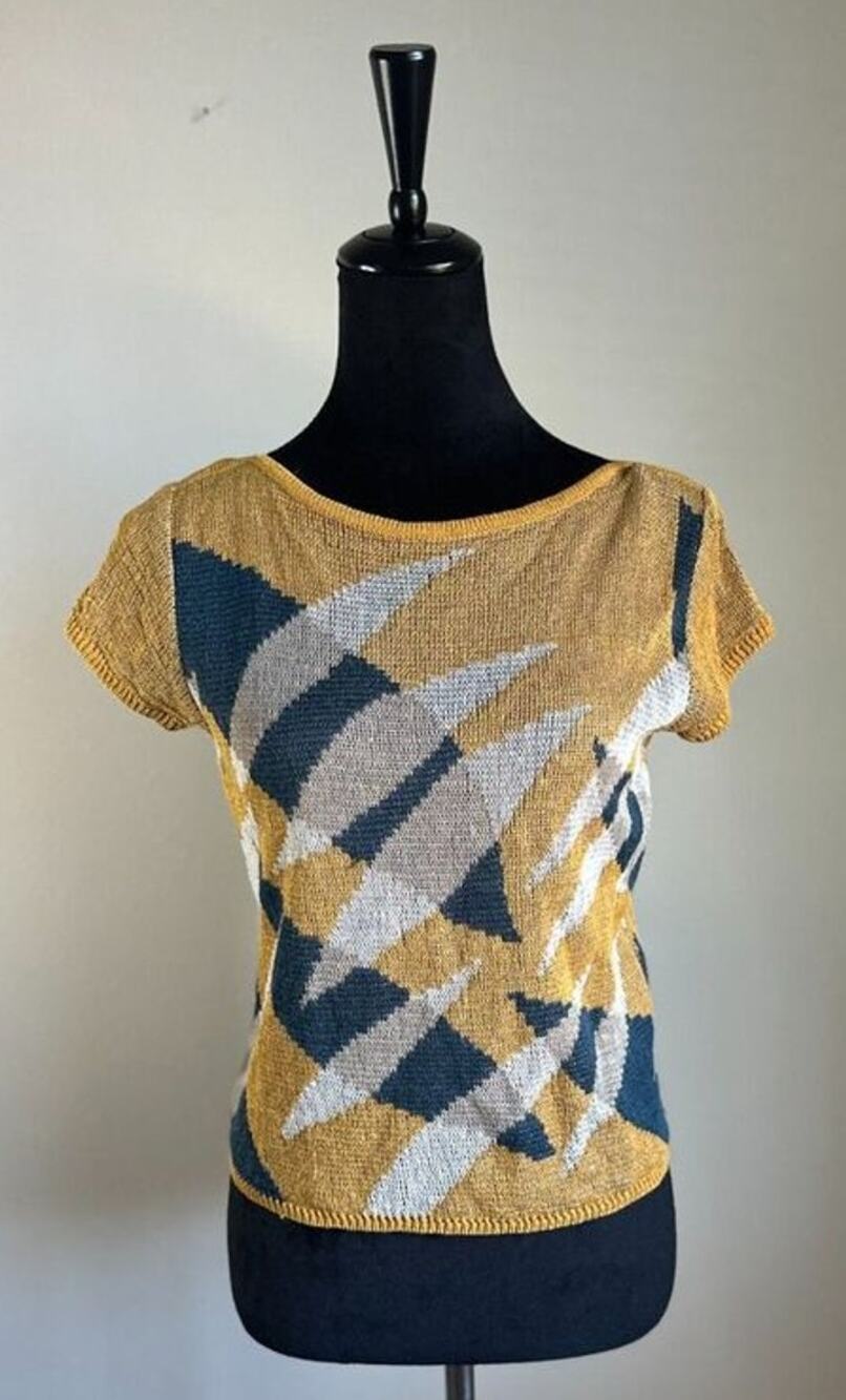 FIAT Geometric Motif Short Sleeve Knit Crew Neck Sweater Size S